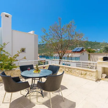 Villa Tarus Mara
